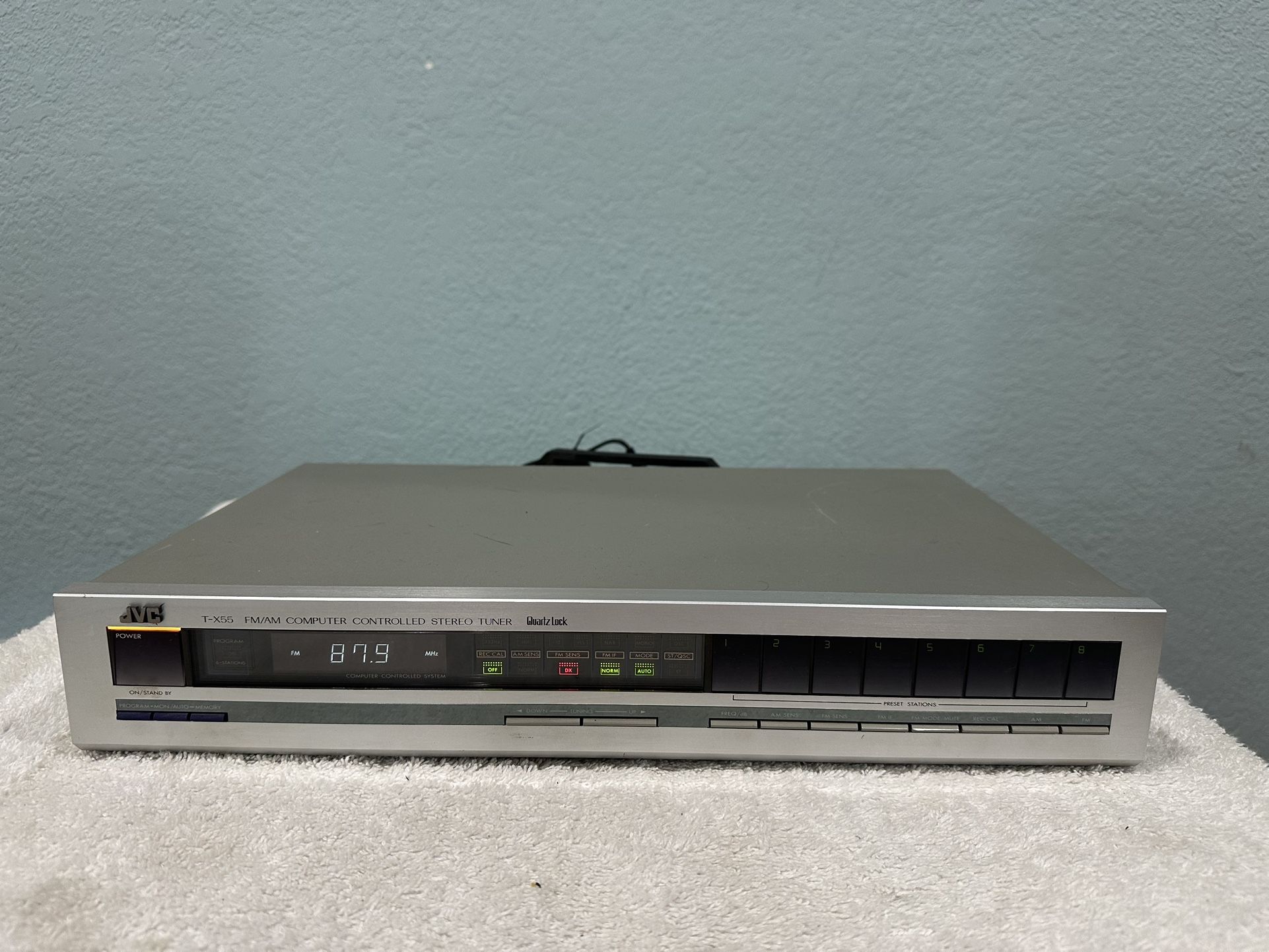 Vintage JVC T X55 Computer Controlled AM/FM stereo Tuner