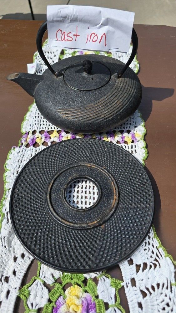 Cast Iron Tea Pot & Trivet