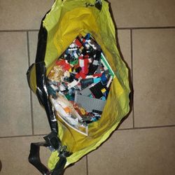 10 Pounds Of Lego