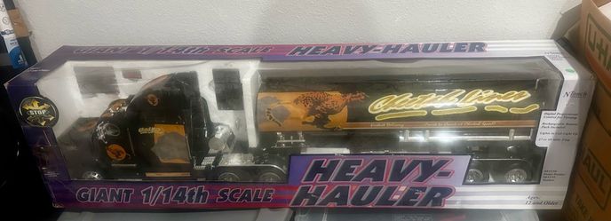 Toys or Collectibles - Giant 1/14th Scale Heavy-Hauler RC Semi Truck