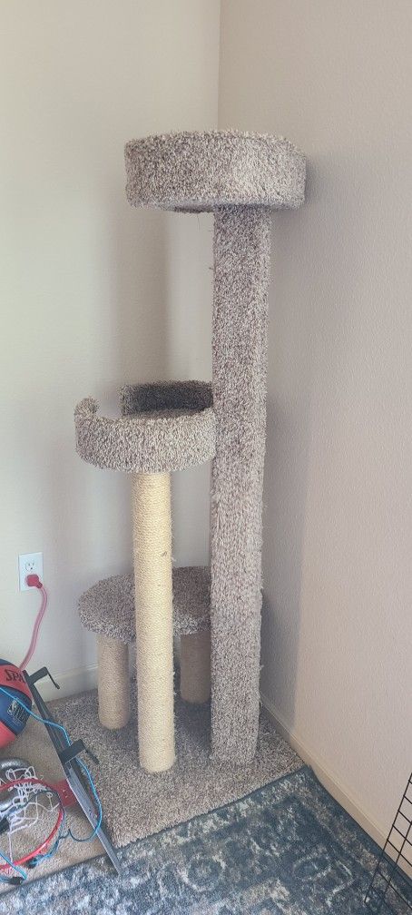 Cat Tower / Scratcher / House 