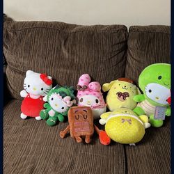 Hello Kitty Plush Bundle