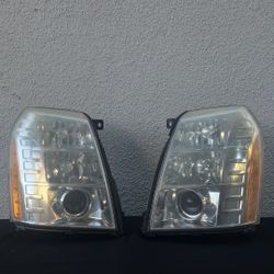 2009 Cadillac Escalade Headlights