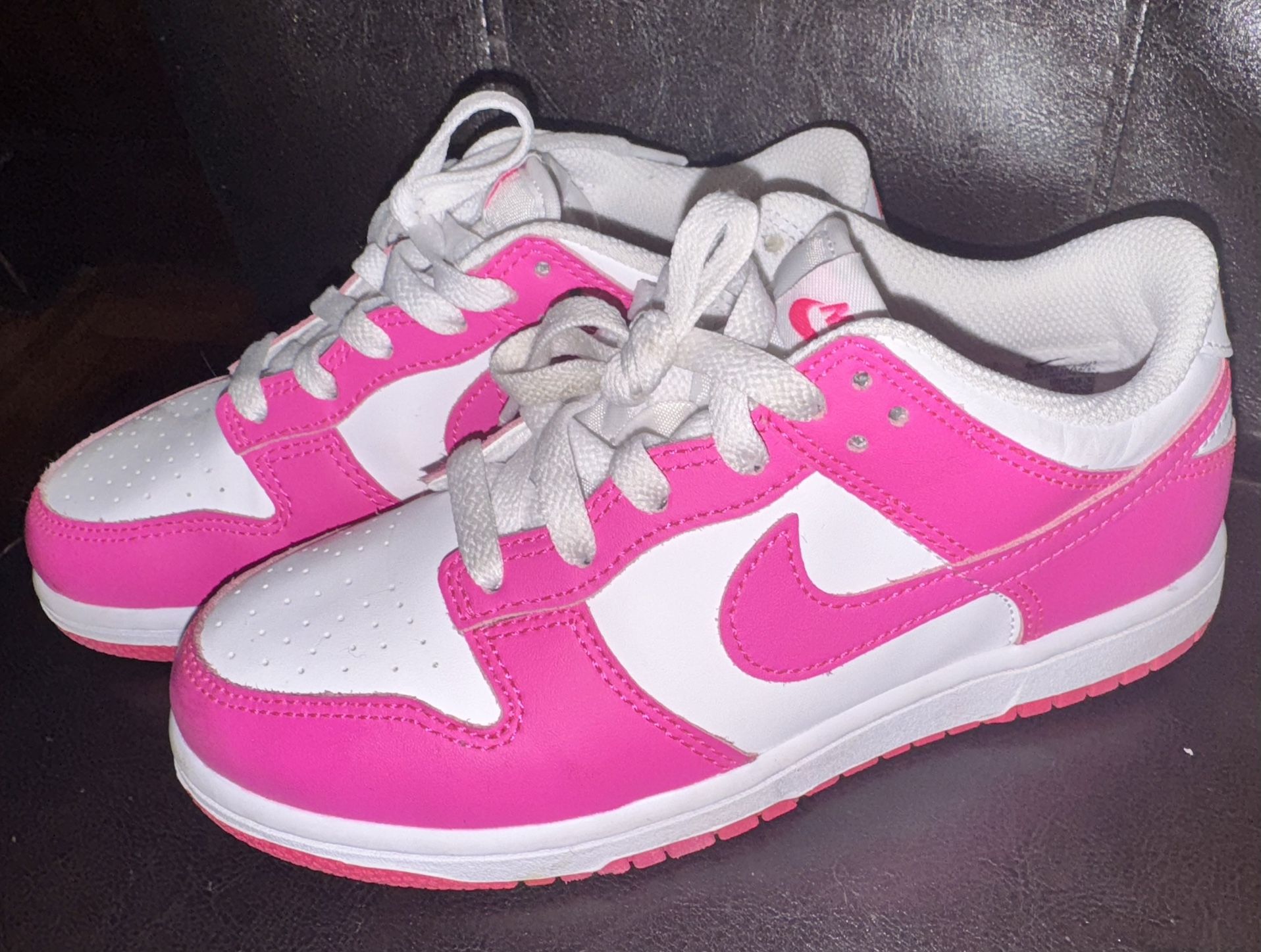 Nike Low Dunks Worn Once Size 2.5y