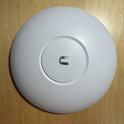 UniFi AC PRO WiFi AP UAP-AC-PRO