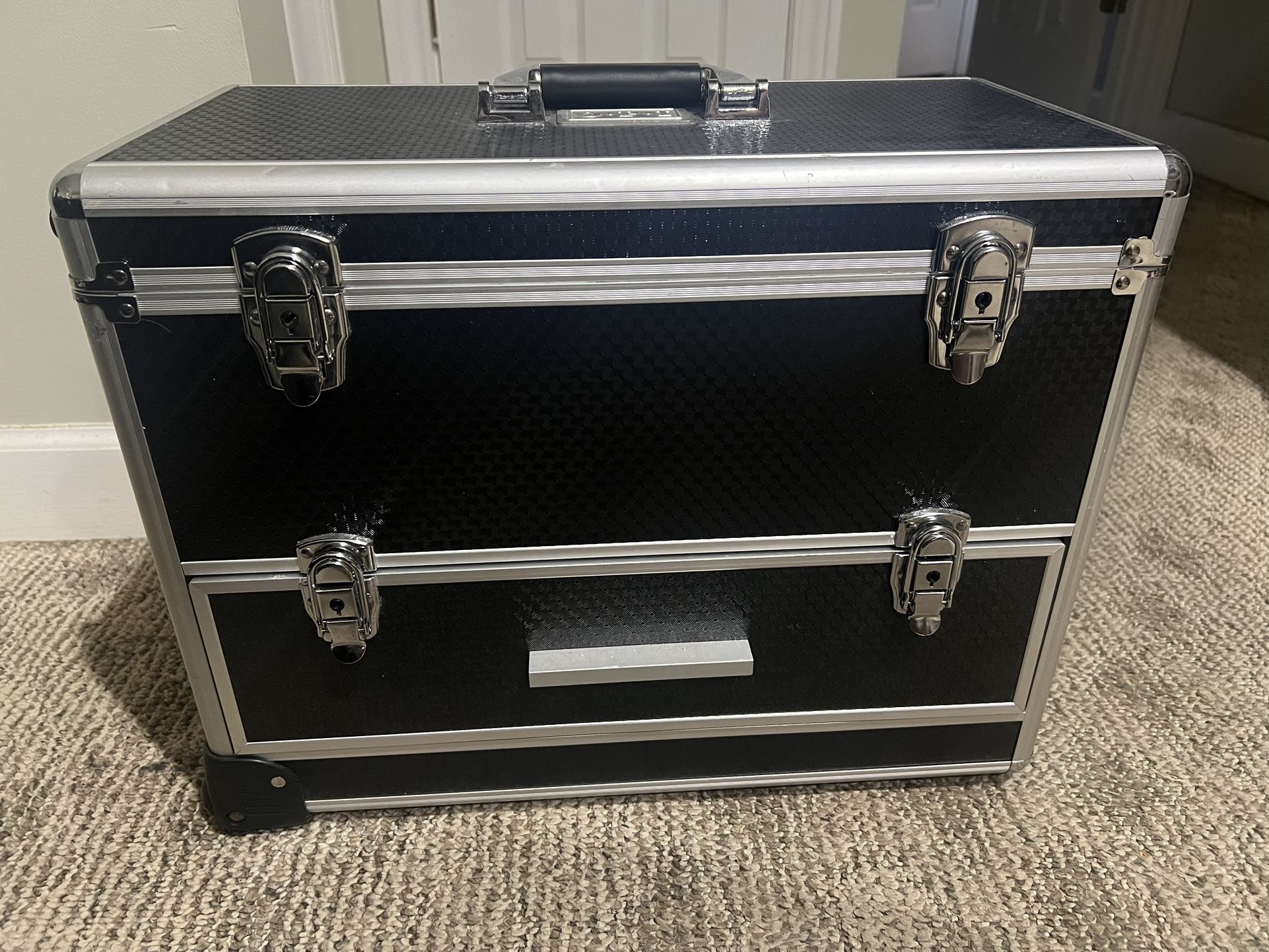O.P.I Train Case