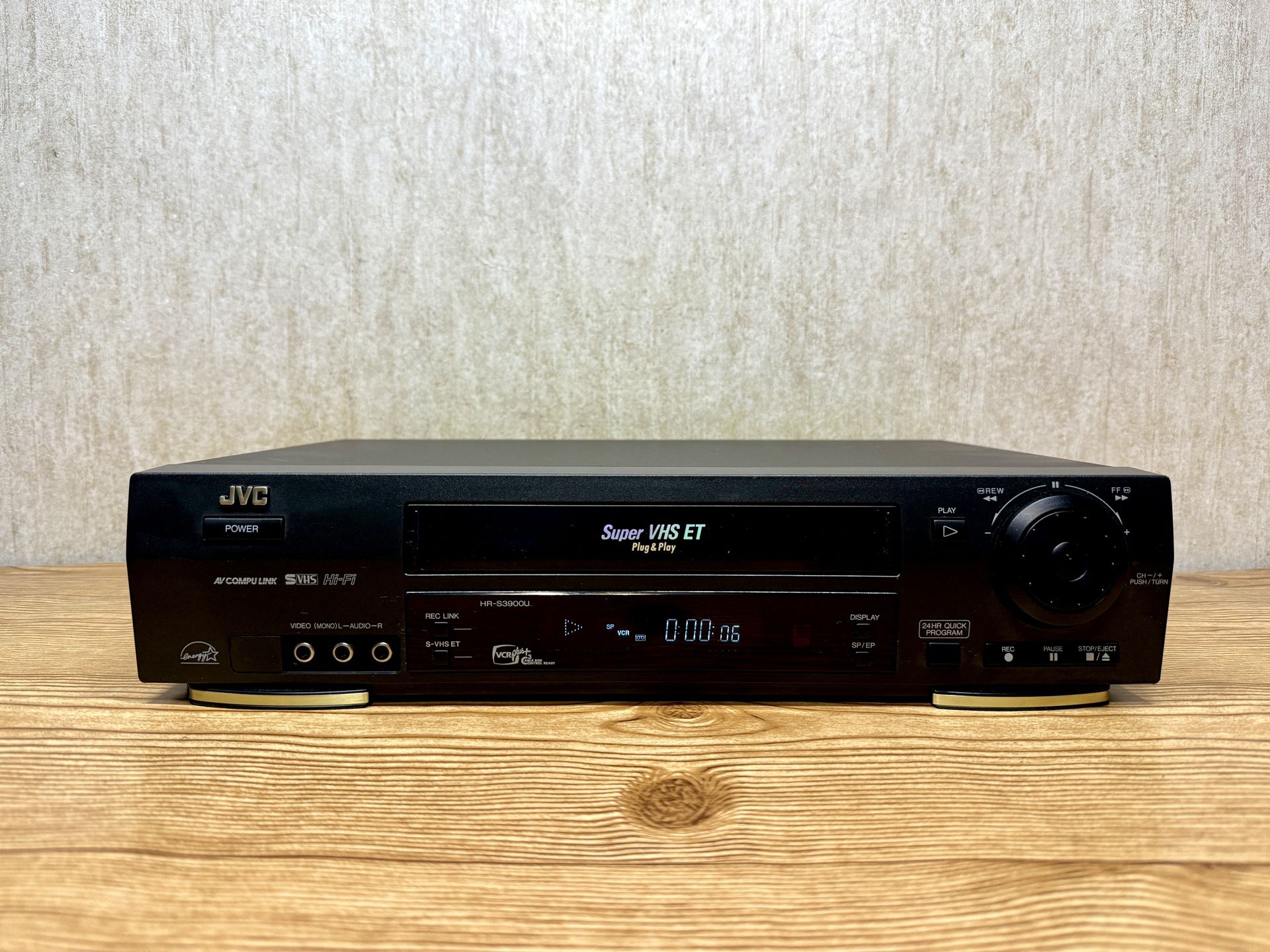 JVC HR-S3900U Super VHS VCR Player Excellent 