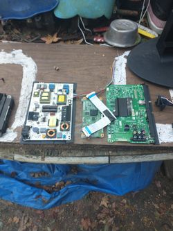 50"In Hisense TV Bored s