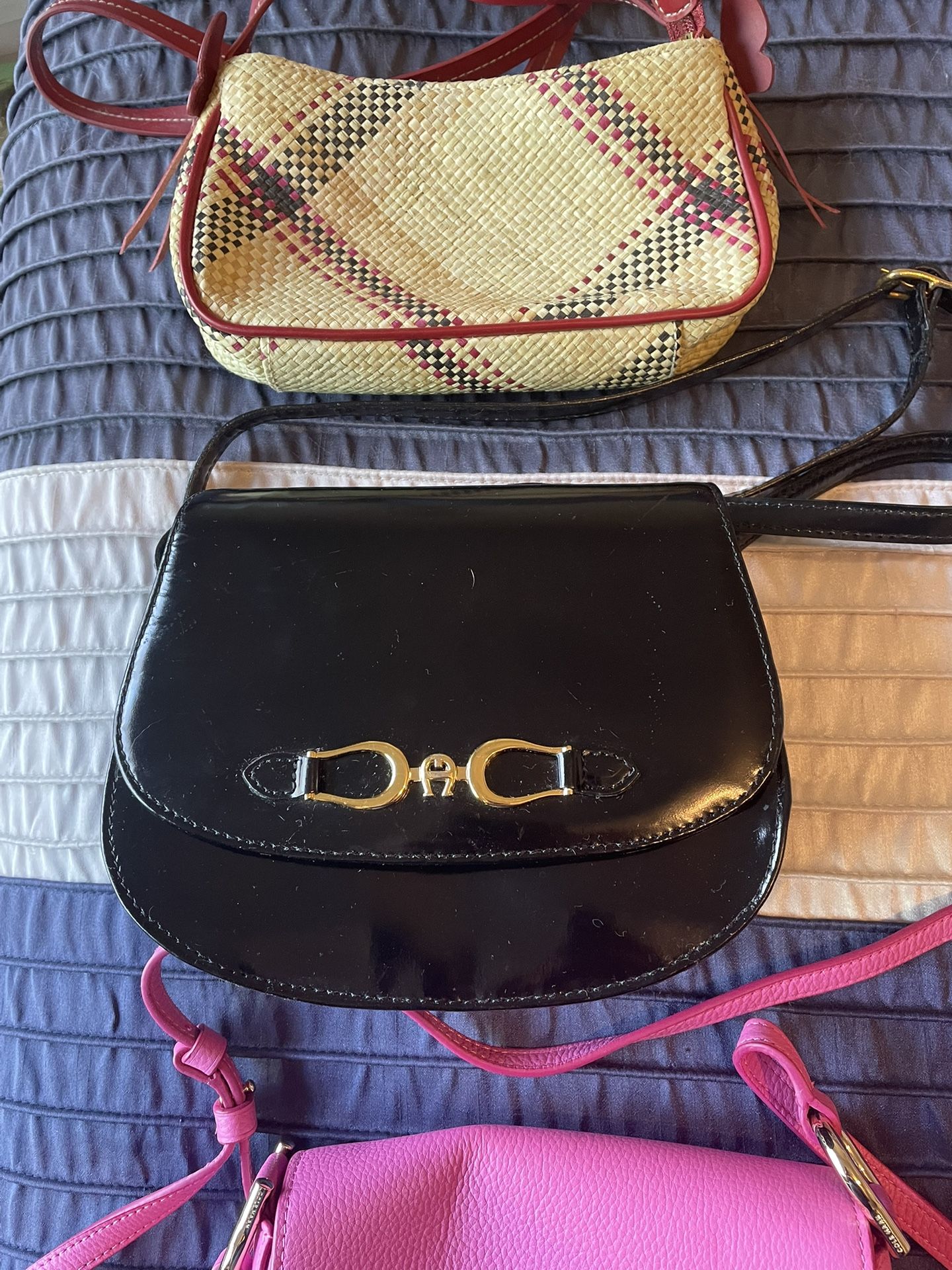 VGUC Etienne Aigner crossbody purse.