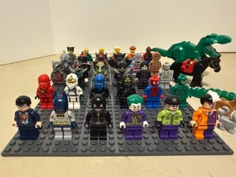 LOT OF 30+ LEGO MINIFIGURES DC MARVEL NINJAGO CHIMA HARRY POTTER CHARACTERS AND ANIMALS