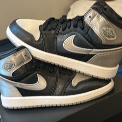 Jordan 1 Size 2y