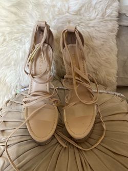CHASE +CHLOE lace up clear platform pump Sz 6