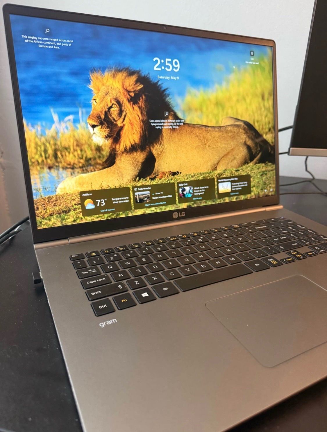 LG Gram 17 inch” i7 16GB RAM 256GB SSD