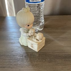 Precious Moments Figurine 
