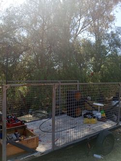 Livestock mesh containment panels 10 ft 2 inches long x 4ft wide