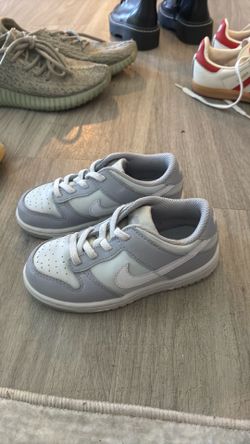 Grey pandas size 9c
