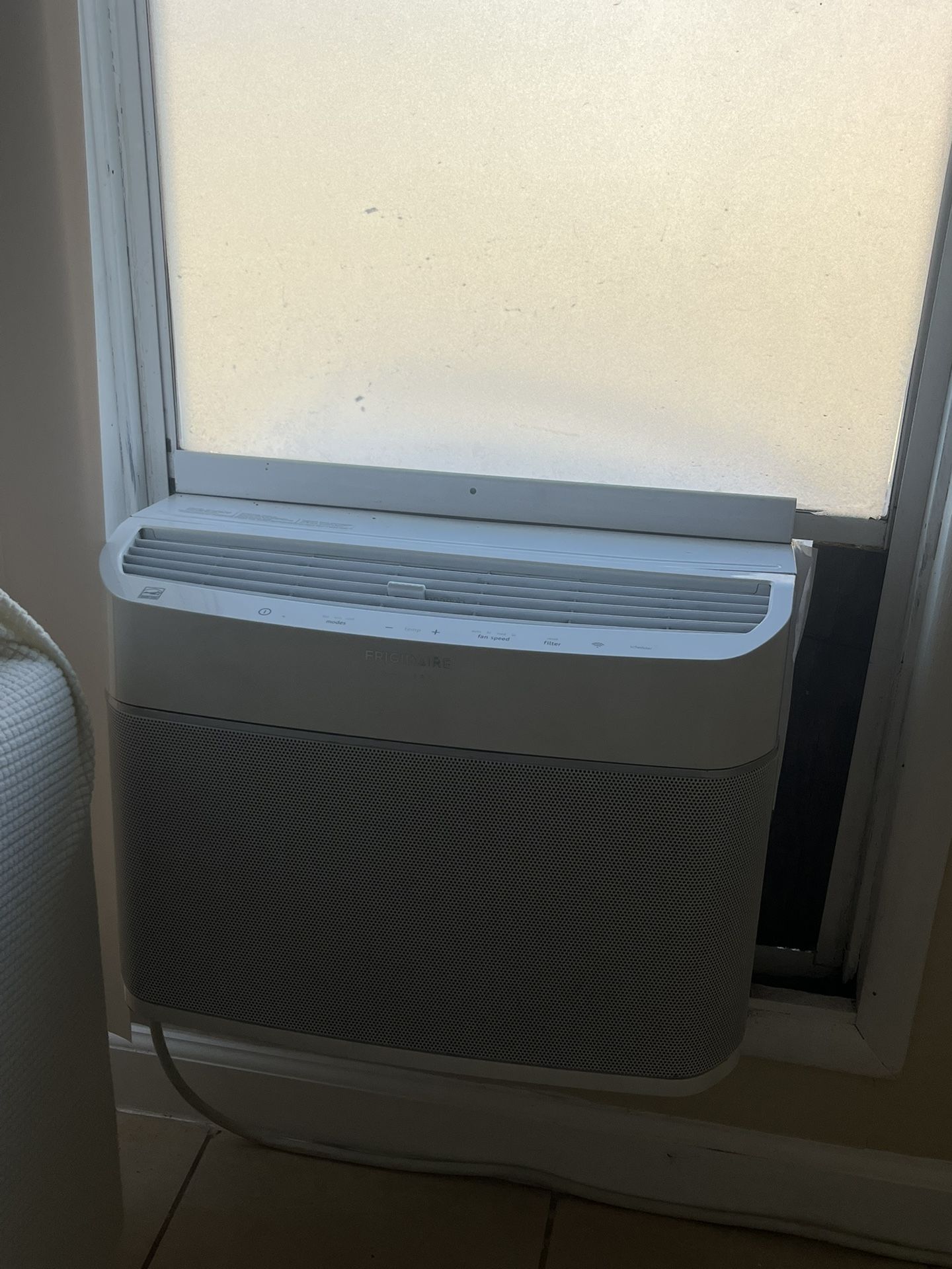 Frigidaire Gallery AC Unit
