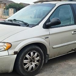 2007 Chrysler Town & Country