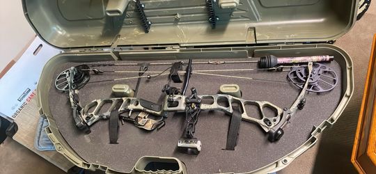 PSE Drive NXT Hunting Bow