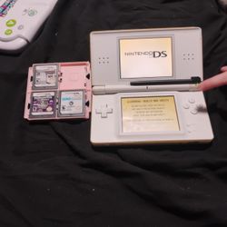 Nintendo DS Lite With Stylus And 7 Games