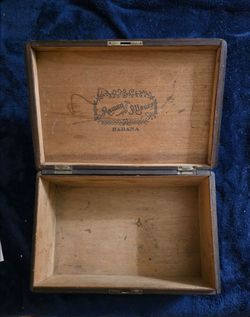 Antique Humidor cigar box