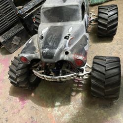 Traxxas T Max 