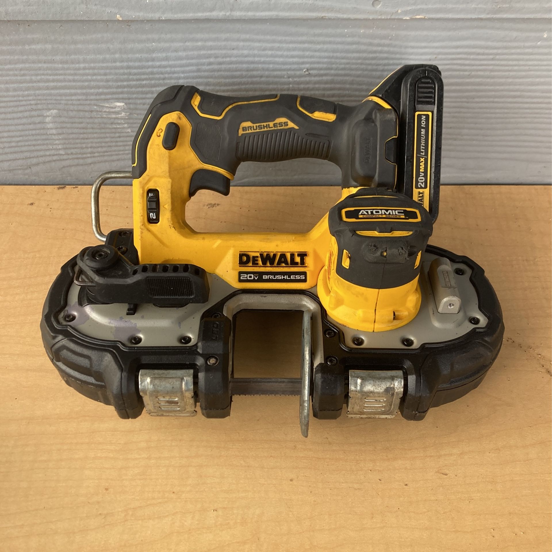 DeWalt Band Saw 20v for Sale in Houston, TX OfferUp