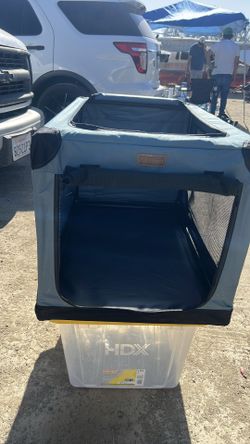 Brand new  pet crate blue