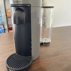 Nespresso VertuoPlus Coffee and Espresso Maker by De'Longhi