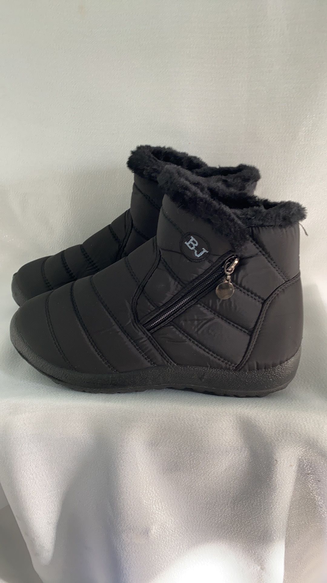 New quilted snow boots