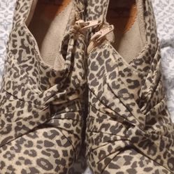 Leopard Print High Heeled Booties