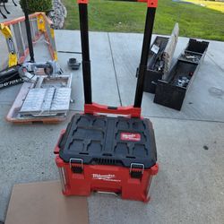 Milwaukee Pack Out Box 