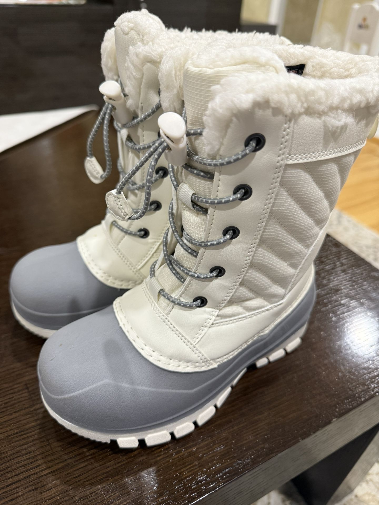 Snow Boots Size 13