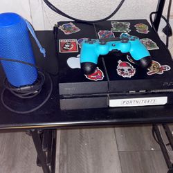 PS4 Speaker And 1 Controller And Charger 