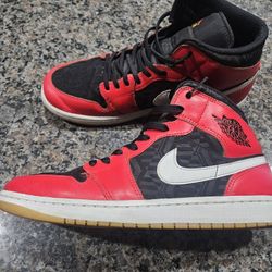 Air Jordan 1 Mid SE Christmas Edition