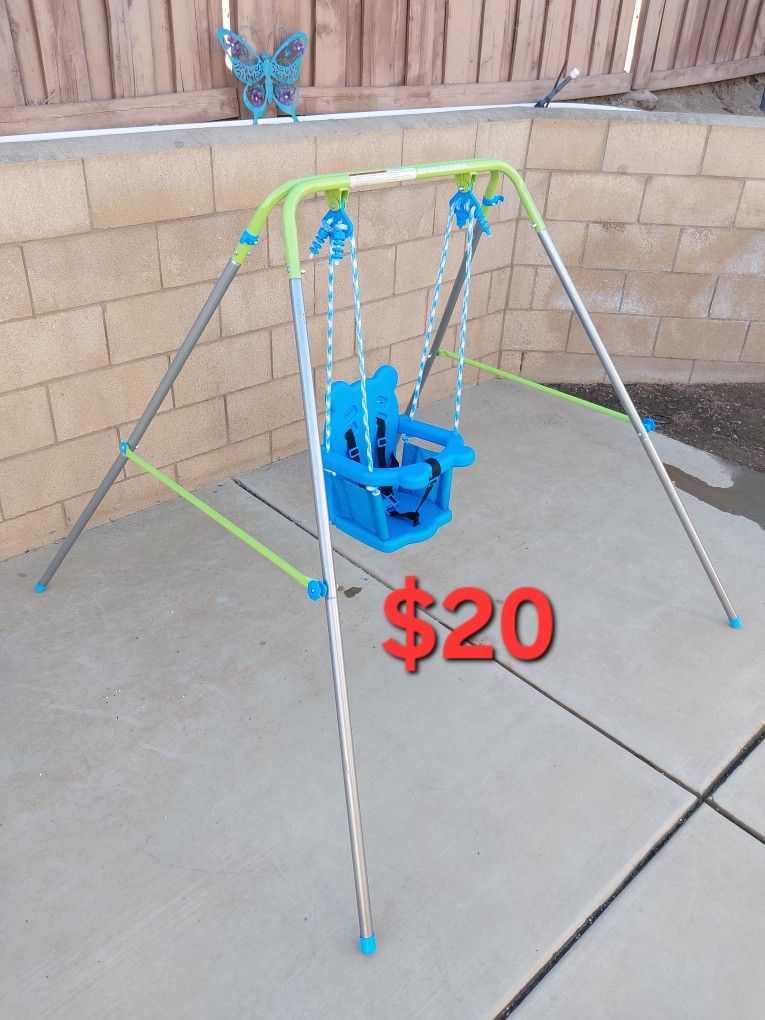 Baby Swing!