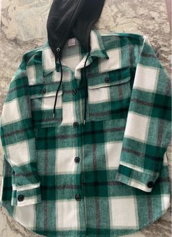 No Boundaries Green and White Plaid Hooded Flannel Shacket