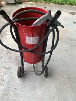 Portable sand blaster