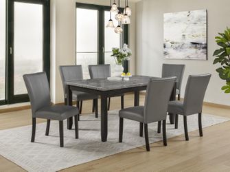 5 PC DINING SET NEW IN BOX