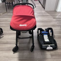 Doona stroller with base