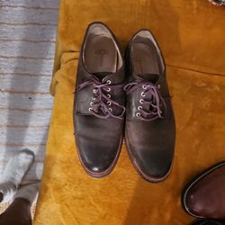 sz 10.5 Uggs Leather Dress /casual Mens  Pet smk free