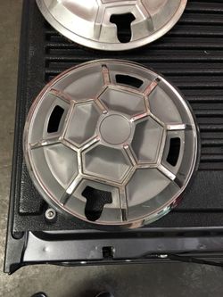 Datsun wheel caps
