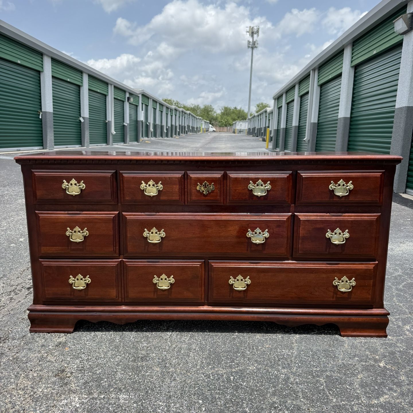 Dresser for Sale in San Antonio, TX - OfferUp