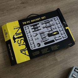70 Pc Socket Set
