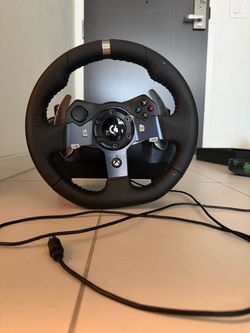 Logitech G920 Driving Force Racing Wheel & Pedals - Xbox/PC
