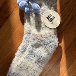 Fluffy Socks 