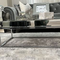 Mirror 🪞 Table, They Have Cracked On The Ta