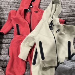 Retro Jordan’s & Nike Tech 