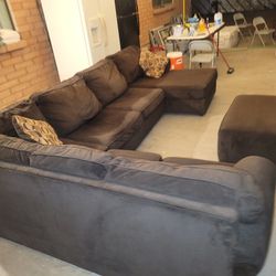 Beautiful U Shape Sectional With Ottoman 