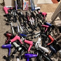 Hair Dryers-hair Straight And Hair Curly Like New 12$ For Each